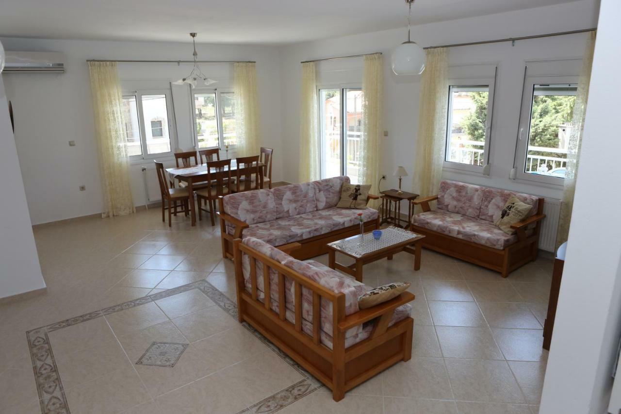 Despina Apartment เกราโมตี ภายนอก รูปภาพ